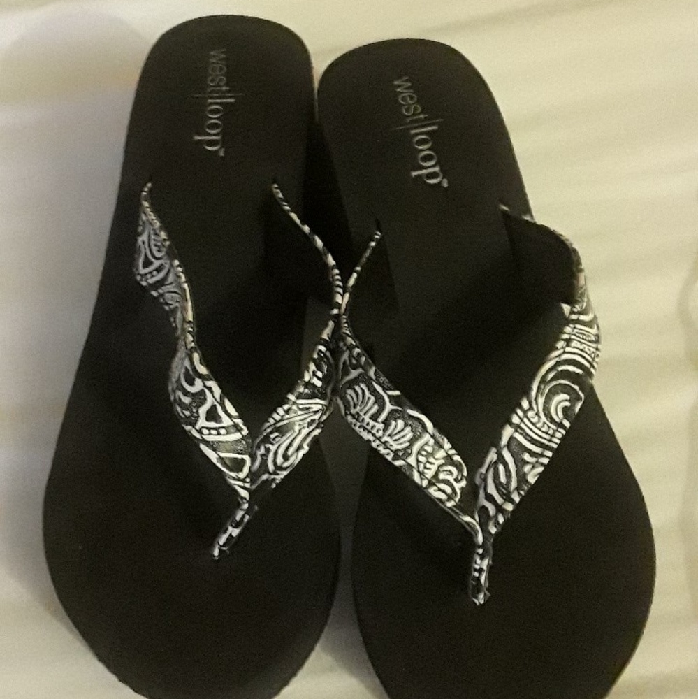 Wedge sandals